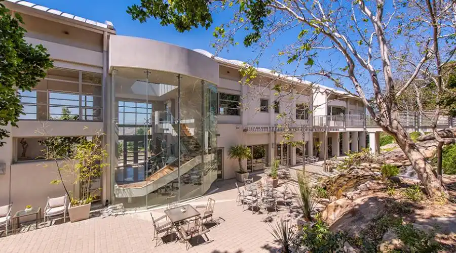 1073 Box Canyon Rd, SIMI VALLEY, California 93063, United States, 5 Bedrooms Bedrooms, 8 Rooms Rooms,9 BathroomsBathrooms,Residential,For Sale,Box Canyon,1310400
