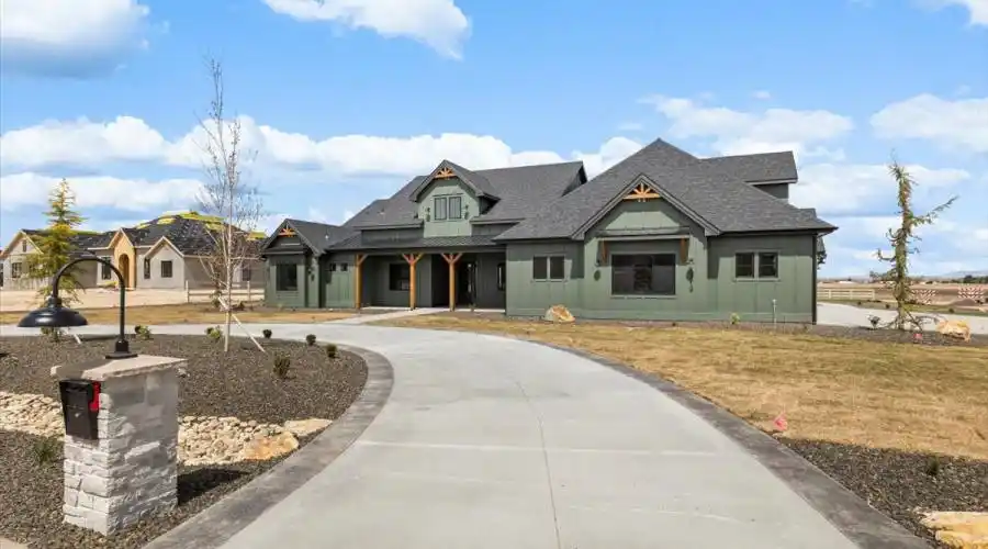 13312 Round Rock Ct, Nampa, Idaho 83651, United States, 4 Bedrooms Bedrooms, 8 Rooms Rooms,4 BathroomsBathrooms,Residential,For Sale,Round Rock Ct,1314852