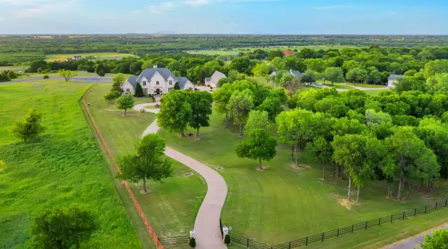 950 Sugar Ridge Road, Ennis, Texas 75119, United States, 4 Bedrooms Bedrooms, ,4 BathroomsBathrooms,Residential,For Sale,950 Sugar Ridge Road,1315899