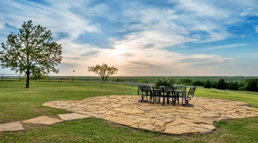 950 Sugar Ridge Road, Ennis, Texas 75119, United States, 4 Bedrooms Bedrooms, ,4 BathroomsBathrooms,Residential,For Sale,950 Sugar Ridge Road,1315899