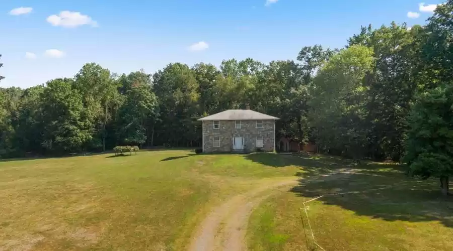 8929 Burwell Road, Nokesville, Virginia, 20181, United States, ,Residential,For Sale,8929 Burwell Road,1317692
