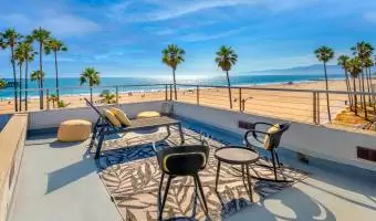 3007 Ocean Front Walk, Venice, California 90291, United States, 3 Bedrooms Bedrooms, ,3 BathroomsBathrooms,Residential,For Sale,3007 Ocean Front Walk,1322172