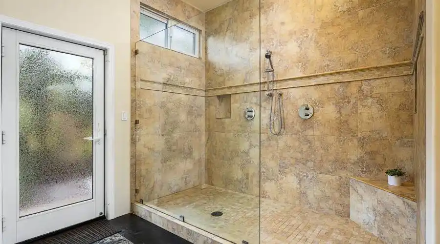 34-144 Kaihuiki Road, Papaaloa, Hawaii 96780, United States, 4 Bedrooms Bedrooms, ,6 BathroomsBathrooms,Residential,For Sale,34-144 Kaihuiki Road,1322584