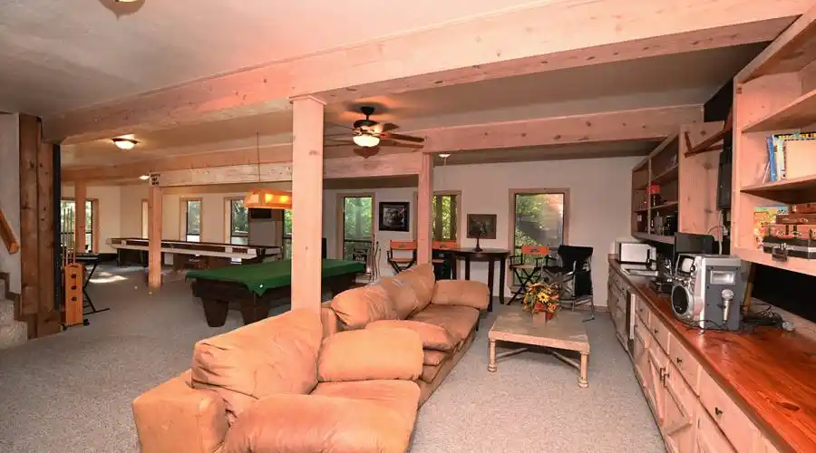 200 Waterview Lane, Pottsboro, Texas 75076, United States, 4 Bedrooms Bedrooms, ,4 BathroomsBathrooms,Residential,For Sale,200 Waterview Lane,1328157