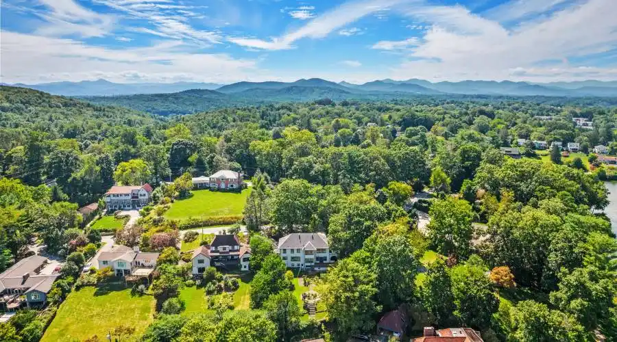 38 Lakeview Road, Asheville, North Carolina, 28804, United States, 5 Bedrooms Bedrooms, ,3 BathroomsBathrooms,Residential,For Sale,Lakeview,1329605