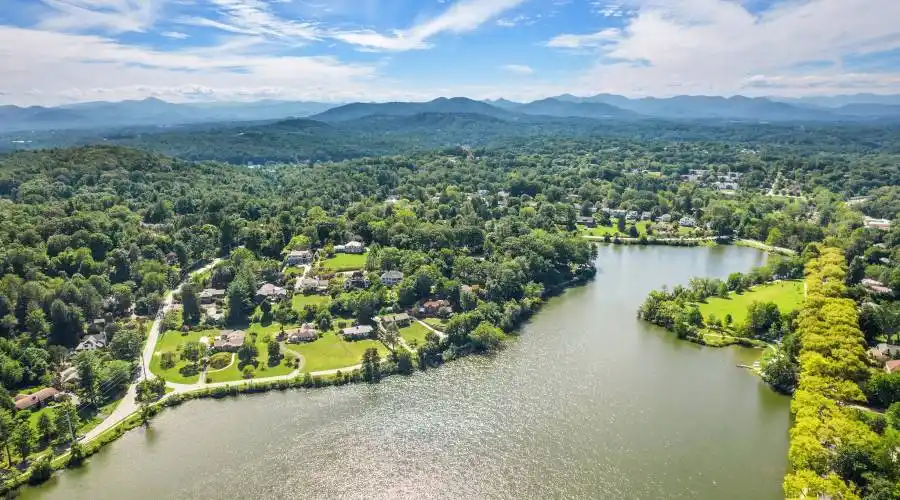 38 Lakeview Road, Asheville, North Carolina, 28804, United States, 5 Bedrooms Bedrooms, ,3 BathroomsBathrooms,Residential,For Sale,Lakeview,1329605