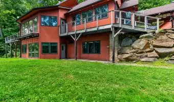 180 Britten Cove Road, Weaverville, North Carolina 28787, United States, 4 Bedrooms Bedrooms, ,3 BathroomsBathrooms,Residential,For Sale,Britten Cove,1334167