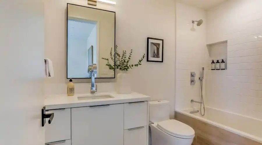 5 Trestle Glen Terrace, Tiburon, California 94920, United States, 5 Bedrooms Bedrooms, ,6.5 BathroomsBathrooms,Residential,For Sale,5 Trestle Glen Terrace,1340038