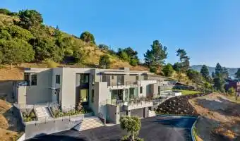 5 Trestle Glen Terrace, Tiburon, California 94920, United States, 5 Bedrooms Bedrooms, ,6.5 BathroomsBathrooms,Residential,For Sale,5 Trestle Glen Terrace,1340038