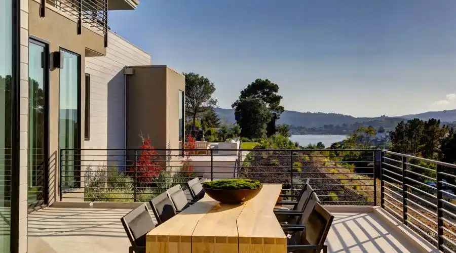 5 Trestle Glen Terrace, Tiburon, California 94920, United States, 5 Bedrooms Bedrooms, ,6.5 BathroomsBathrooms,Residential,For Sale,5 Trestle Glen Terrace,1340038