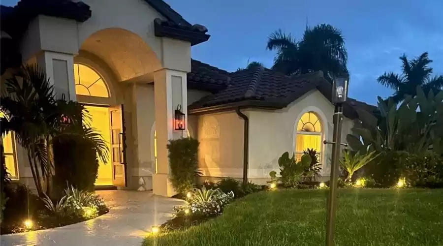 2000 SW 44th Terrace, Cape Coral, Florida, 33914-6207, United States, 3 Bedrooms Bedrooms, ,2 BathroomsBathrooms,Residential,For Sale,2000 SW 44th Terrace,1340426