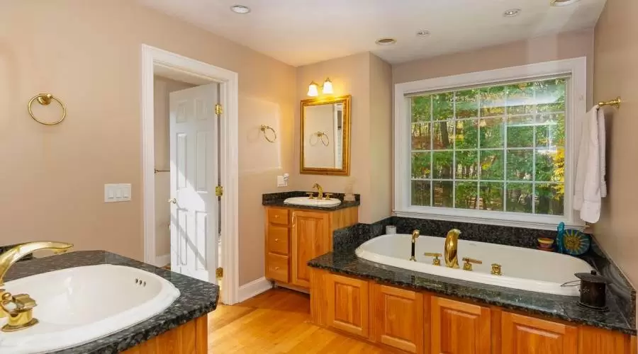 13 Evergreen Drive, North Hampton, New Hampshire, 03862, United States, 4 Bedrooms Bedrooms, ,5 BathroomsBathrooms,Residential,For Sale,13 Evergreen Drive,1389315
