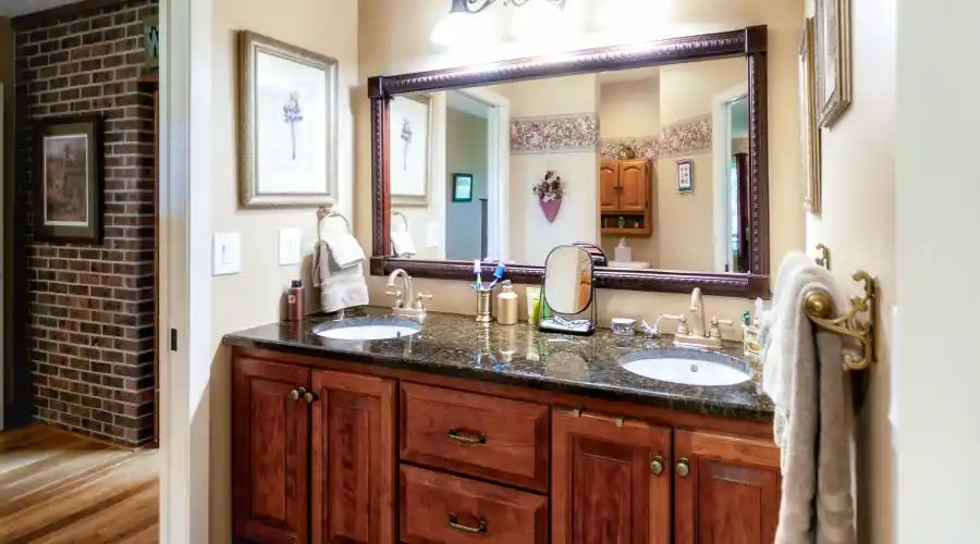 1204 Lane 13, Worland, Wyoming 82401, United States, 4 Bedrooms Bedrooms, 10 Rooms Rooms,2 BathroomsBathrooms,Single family home,For Sale,Lane 13,1395802