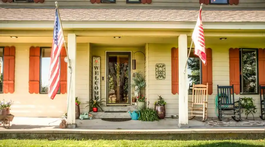 1204 Lane 13, Worland, Wyoming 82401, United States, 4 Bedrooms Bedrooms, 10 Rooms Rooms,2 BathroomsBathrooms,Single family home,For Sale,Lane 13,1395802