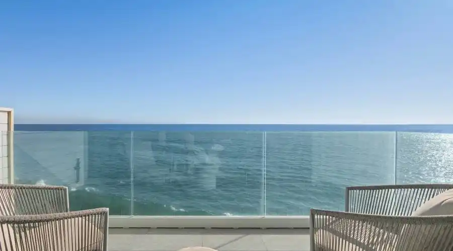 19240 Pacific Coast Hwy, Malibu, California 90265, United States, 3 Bedrooms Bedrooms, ,4 BathroomsBathrooms,Residential,For Sale,Pacific Coast,1399984