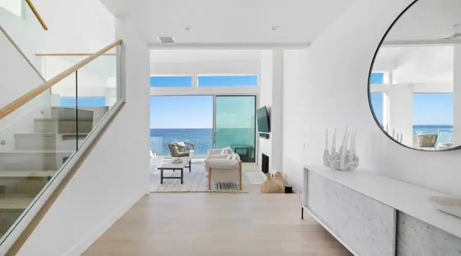 19240 Pacific Coast Hwy, Malibu, California 90265, United States, 3 Bedrooms Bedrooms, ,4 BathroomsBathrooms,Residential,For Sale,Pacific Coast,1399984