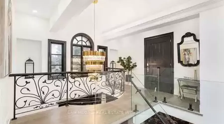 1540 Mississauga Rd, Mississauga, Ontario, L5H 2K1, Canada, 5 Bedrooms Bedrooms, ,6 BathroomsBathrooms,Residential,For Sale,1401519