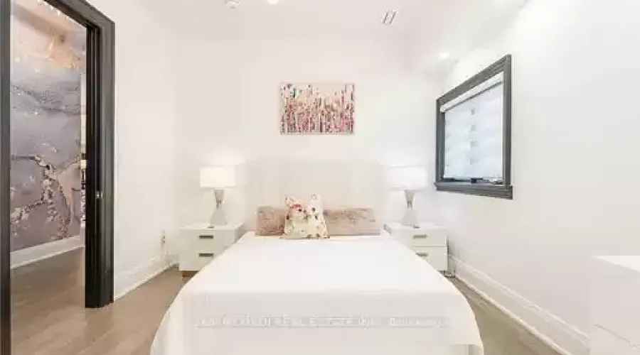 1540 Mississauga Rd, Mississauga, Ontario, L5H 2K1, Canada, 5 Bedrooms Bedrooms, ,6 BathroomsBathrooms,Residential,For Sale,1401519