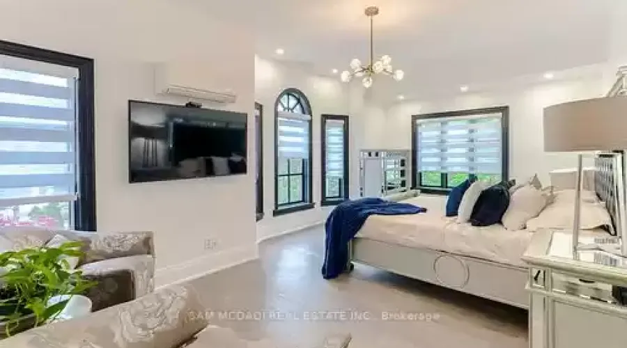 1540 Mississauga Rd, Mississauga, Ontario, L5H 2K1, Canada, 5 Bedrooms Bedrooms, ,6 BathroomsBathrooms,Residential,For Sale,1401519