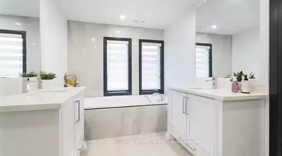 1540 Mississauga Rd, Mississauga, Ontario, L5H 2K1, Canada, 5 Bedrooms Bedrooms, ,6 BathroomsBathrooms,Residential,For Sale,1401519