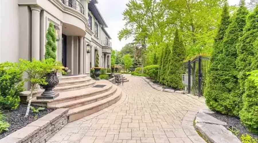 1540 Mississauga Rd, Mississauga, Ontario, L5H 2K1, Canada, 5 Bedrooms Bedrooms, ,6 BathroomsBathrooms,Residential,For Sale,1401519