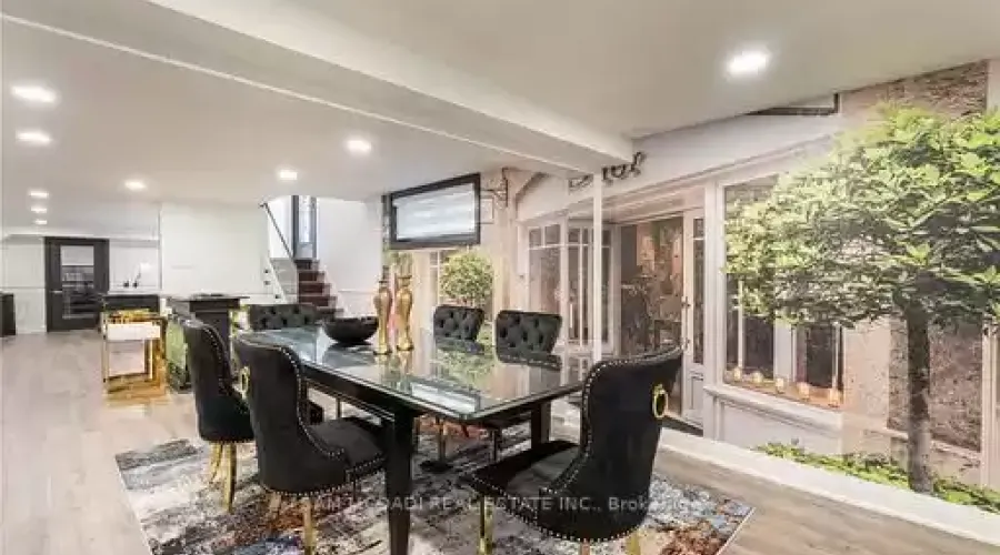 1540 Mississauga Rd, Mississauga, Ontario, L5H 2K1, Canada, 5 Bedrooms Bedrooms, ,6 BathroomsBathrooms,Residential,For Sale,1401519