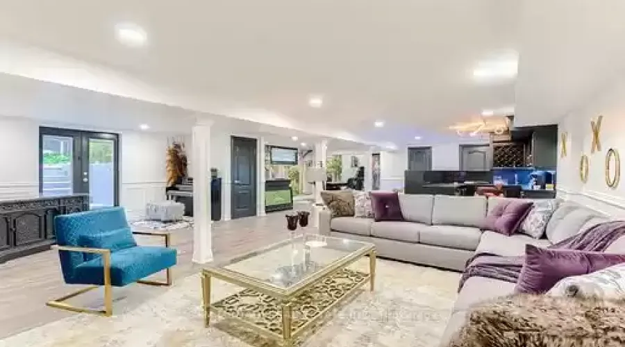 1540 Mississauga Rd, Mississauga, Ontario, L5H 2K1, Canada, 5 Bedrooms Bedrooms, ,6 BathroomsBathrooms,Residential,For Sale,1401519