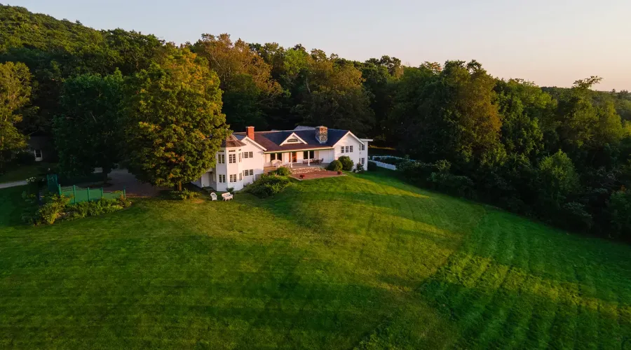 477 East Mountain Road, Peterborough, New Hampshire 03458, United States, 7 Bedrooms Bedrooms, ,4 BathroomsBathrooms,Residential,For Sale,477 East Mountain Road,1406135