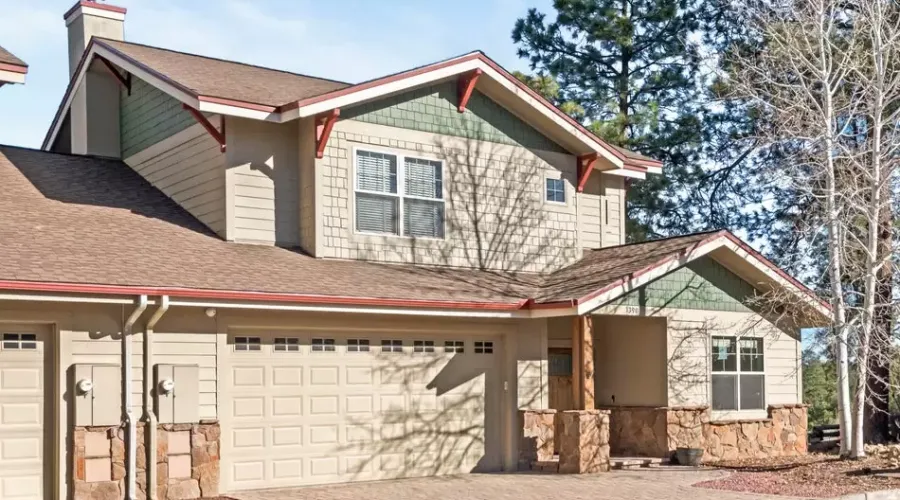1390 E Sundrop LN, Flagstaff, Arizona 86001, United States, 5 Bedrooms Bedrooms, ,1.5 BathroomsBathrooms,Residential,For Sale,1408638