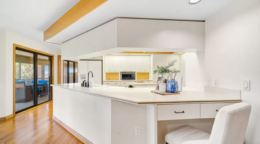 1172 HORIZON VIEW Drive, Sarasota, Florida, United States, 4 Bedrooms Bedrooms, 5 Rooms Rooms,3 BathroomsBathrooms,Residential,For Sale,HORIZON VIEW ,1411862