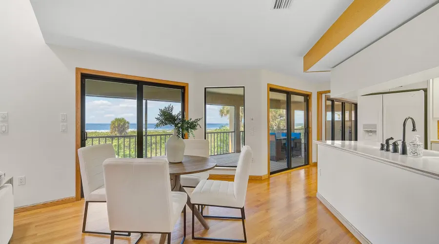 1172 HORIZON VIEW Drive, Sarasota, Florida, United States, 4 Bedrooms Bedrooms, 5 Rooms Rooms,3 BathroomsBathrooms,Residential,For Sale,HORIZON VIEW ,1411862