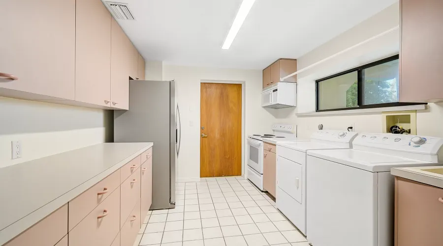 1172 HORIZON VIEW Drive, Sarasota, Florida, United States, 4 Bedrooms Bedrooms, 5 Rooms Rooms,3 BathroomsBathrooms,Residential,For Sale,HORIZON VIEW ,1411862