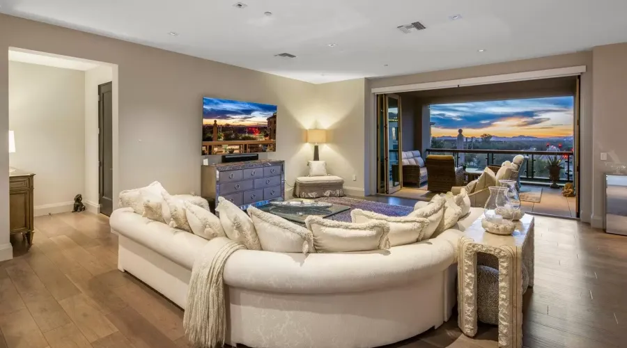 18720 N. 101st Street, Scottsdale, Arizona 85255, United States, 1 Bedroom Bedrooms, ,2.5 BathroomsBathrooms,Condo,For Sale,N. 101st ,1420161