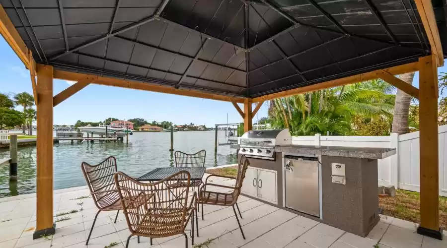 729 59th Ave, St Pete Beach, Florida, 33706, United States, ,Residential,For Sale,729 59th Ave,1421724