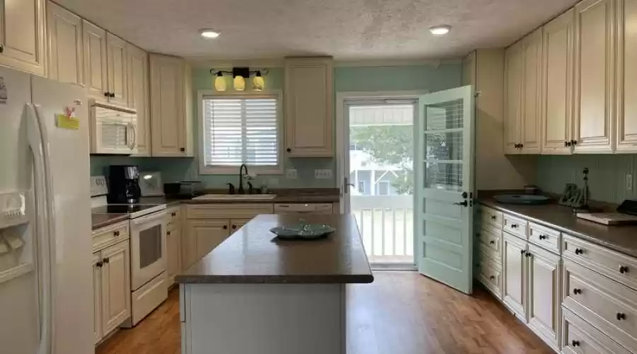 401 Dolphin Street, Sunset Beach, North Carolina, 28468, United States, 3 Bedrooms Bedrooms, ,2 BathroomsBathrooms,Residential,For Sale,401 Dolphin Street,1421730