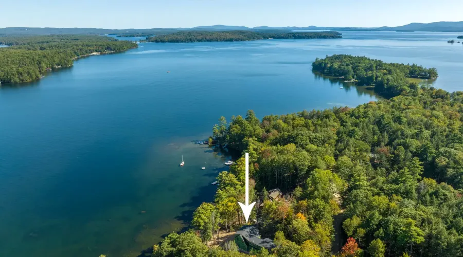 32 BRAUN BAY ROAD, Moultonborough, New Hampshire, 03254, United States, 4 Bedrooms Bedrooms, 12 Rooms Rooms,4 BathroomsBathrooms,Waterfront,For Sale,BRAUN BAY ,2,1428934