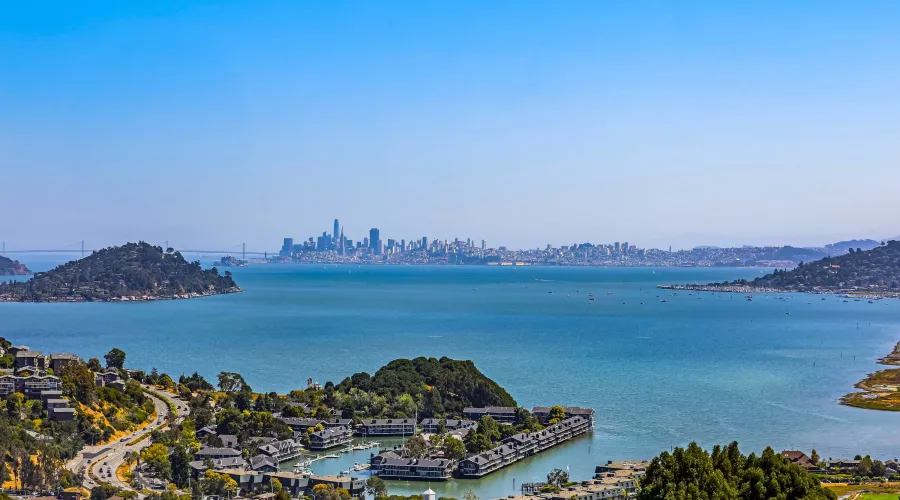 102 Via Los Altos, Tiburon, California 94920, United States, 5 Bedrooms Bedrooms, ,4.5 BathroomsBathrooms,Residential,For Sale,102 Via Los Altos,1450158
