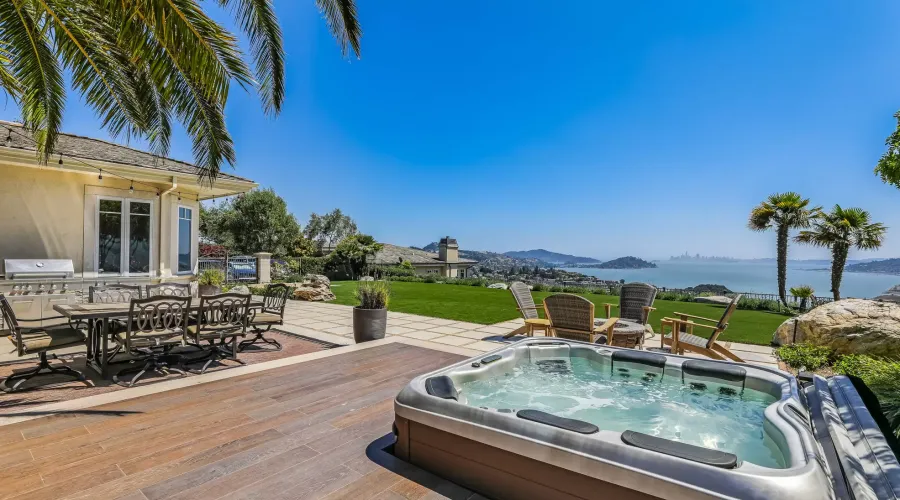 102 Via Los Altos, Tiburon, California 94920, United States, 5 Bedrooms Bedrooms, ,4.5 BathroomsBathrooms,Residential,For Sale,102 Via Los Altos,1450158
