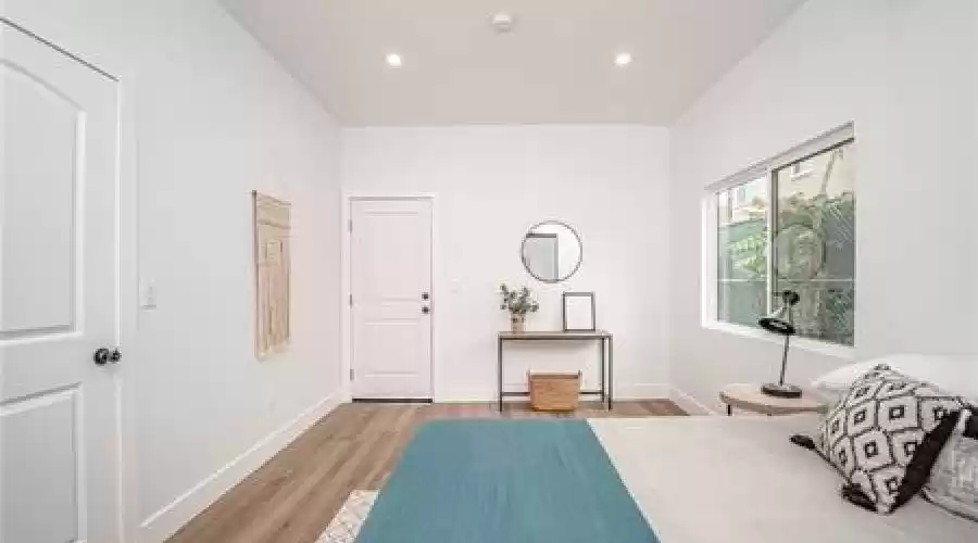 6520 6th Ave #2, Los Angeles, California, 90043, United States, 4 Bedrooms Bedrooms, ,3 BathroomsBathrooms,Residential,For Sale,6520 6th Ave #2,1452068