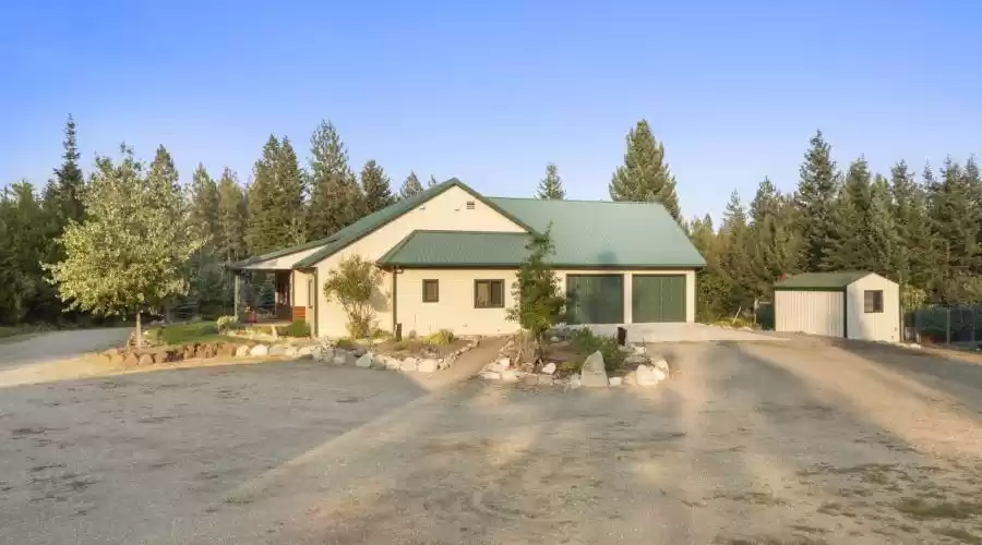 31325 N RIFFLE, Spirit Lake, Idaho, 83869, United States, 3 Bedrooms Bedrooms, ,Residential,For Sale,31325 N RIFFLE,1453505