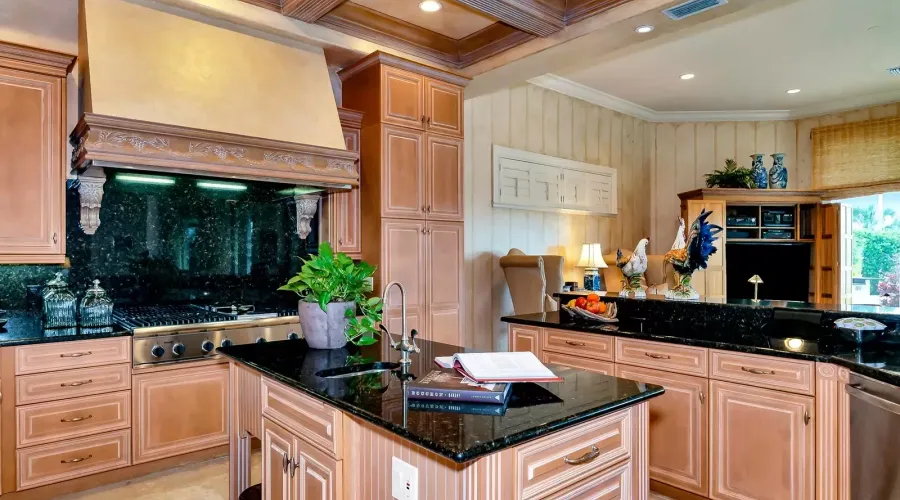 60 lighthouse PT Drive, Longboat Key, Florida, 34228, United States, 5 Bedrooms Bedrooms, 10 Rooms Rooms,6 BathroomsBathrooms,Residential,For Sale,lighthouse PT,1459580