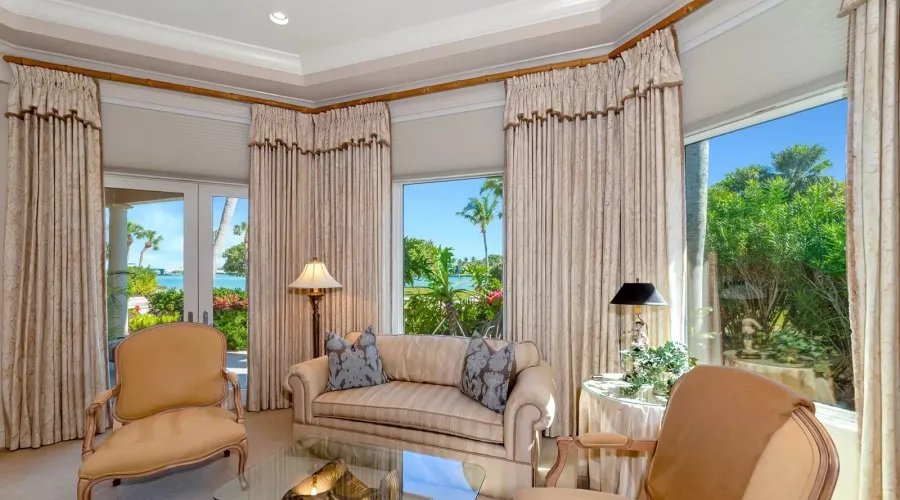 60 lighthouse PT Drive, Longboat Key, Florida, 34228, United States, 5 Bedrooms Bedrooms, 10 Rooms Rooms,6 BathroomsBathrooms,Residential,For Sale,lighthouse PT,1459580