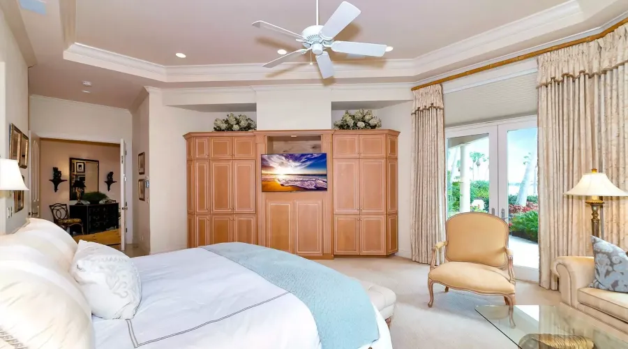 60 lighthouse PT Drive, Longboat Key, Florida, 34228, United States, 5 Bedrooms Bedrooms, 10 Rooms Rooms,6 BathroomsBathrooms,Residential,For Sale,lighthouse PT,1459580