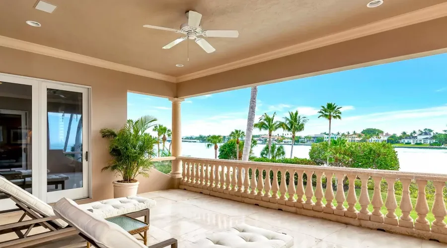 60 lighthouse PT Drive, Longboat Key, Florida, 34228, United States, 5 Bedrooms Bedrooms, 10 Rooms Rooms,6 BathroomsBathrooms,Residential,For Sale,lighthouse PT,1459580