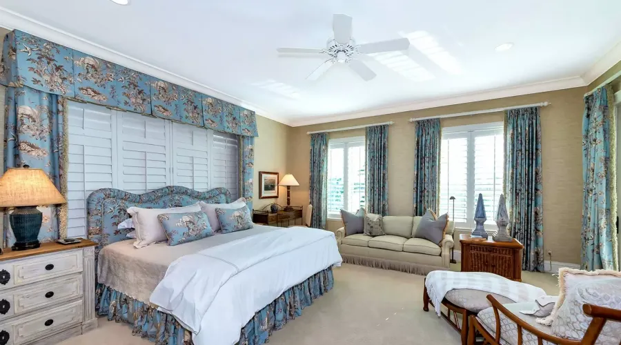 60 lighthouse PT Drive, Longboat Key, Florida, 34228, United States, 5 Bedrooms Bedrooms, 10 Rooms Rooms,6 BathroomsBathrooms,Residential,For Sale,lighthouse PT,1459580