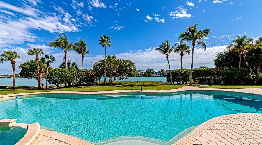 60 lighthouse PT Drive, Longboat Key, Florida, 34228, United States, 5 Bedrooms Bedrooms, 10 Rooms Rooms,6 BathroomsBathrooms,Residential,For Sale,lighthouse PT,1459580