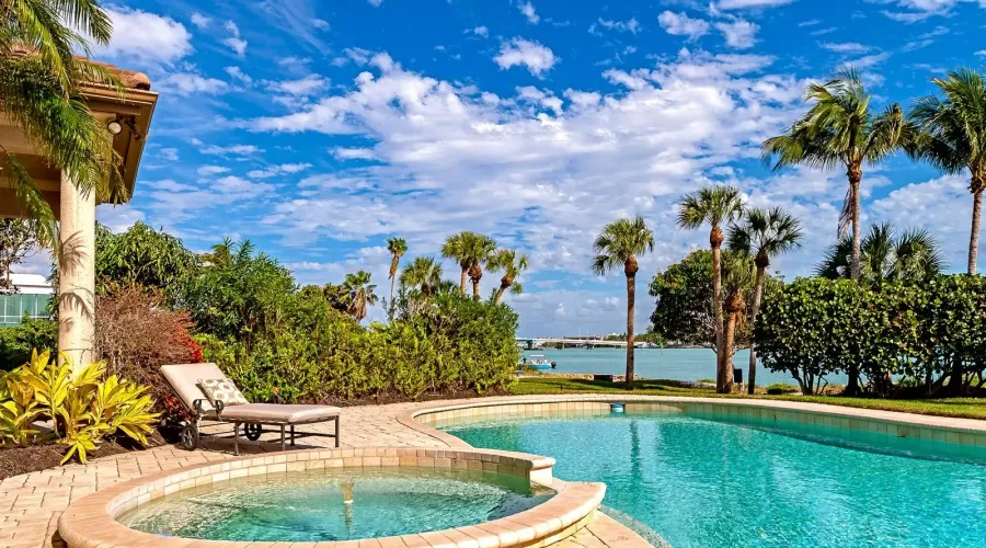 60 lighthouse PT Drive, Longboat Key, Florida, 34228, United States, 5 Bedrooms Bedrooms, 10 Rooms Rooms,6 BathroomsBathrooms,Residential,For Sale,lighthouse PT,1459580