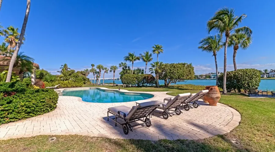 60 lighthouse PT Drive, Longboat Key, Florida, 34228, United States, 5 Bedrooms Bedrooms, 10 Rooms Rooms,6 BathroomsBathrooms,Residential,For Sale,lighthouse PT,1459580