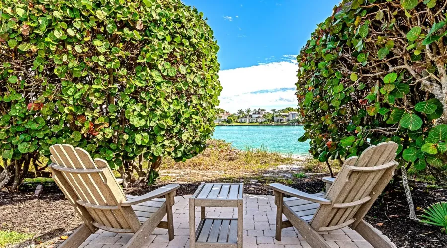 60 lighthouse PT Drive, Longboat Key, Florida, 34228, United States, 5 Bedrooms Bedrooms, 10 Rooms Rooms,6 BathroomsBathrooms,Residential,For Sale,lighthouse PT,1459580