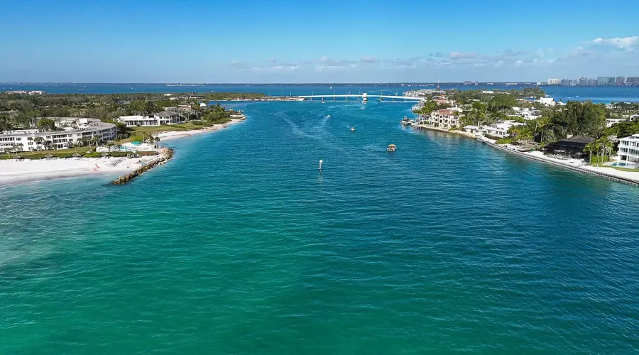 60 lighthouse PT Drive, Longboat Key, Florida, 34228, United States, 5 Bedrooms Bedrooms, 10 Rooms Rooms,6 BathroomsBathrooms,Residential,For Sale,lighthouse PT,1459580